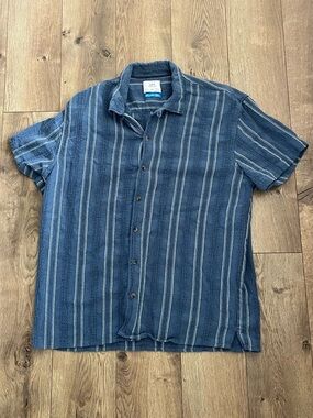 Men’s woven polo